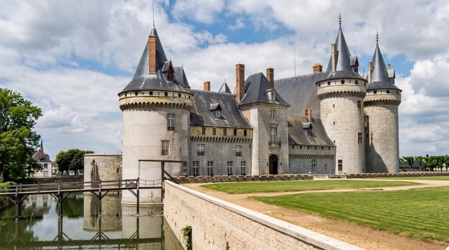 Chateau de Sully-sur-Loire