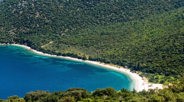 Antisamos Beach