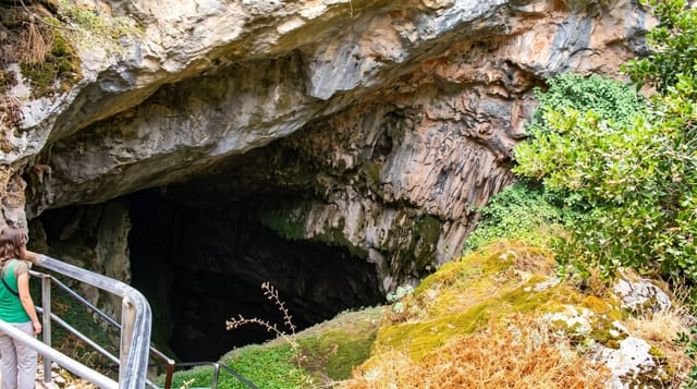 Dikteon Cave