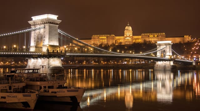 Szechenyi Chain Bridge