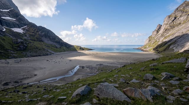 Bunes Beach