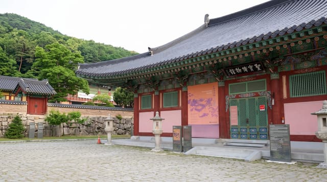 Beomeosa Temple