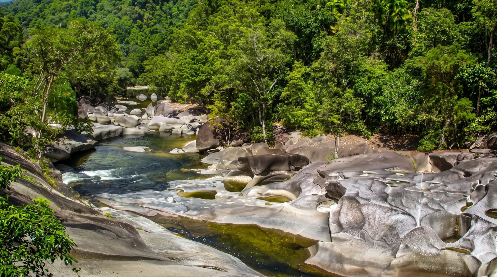 Babinda Boulders