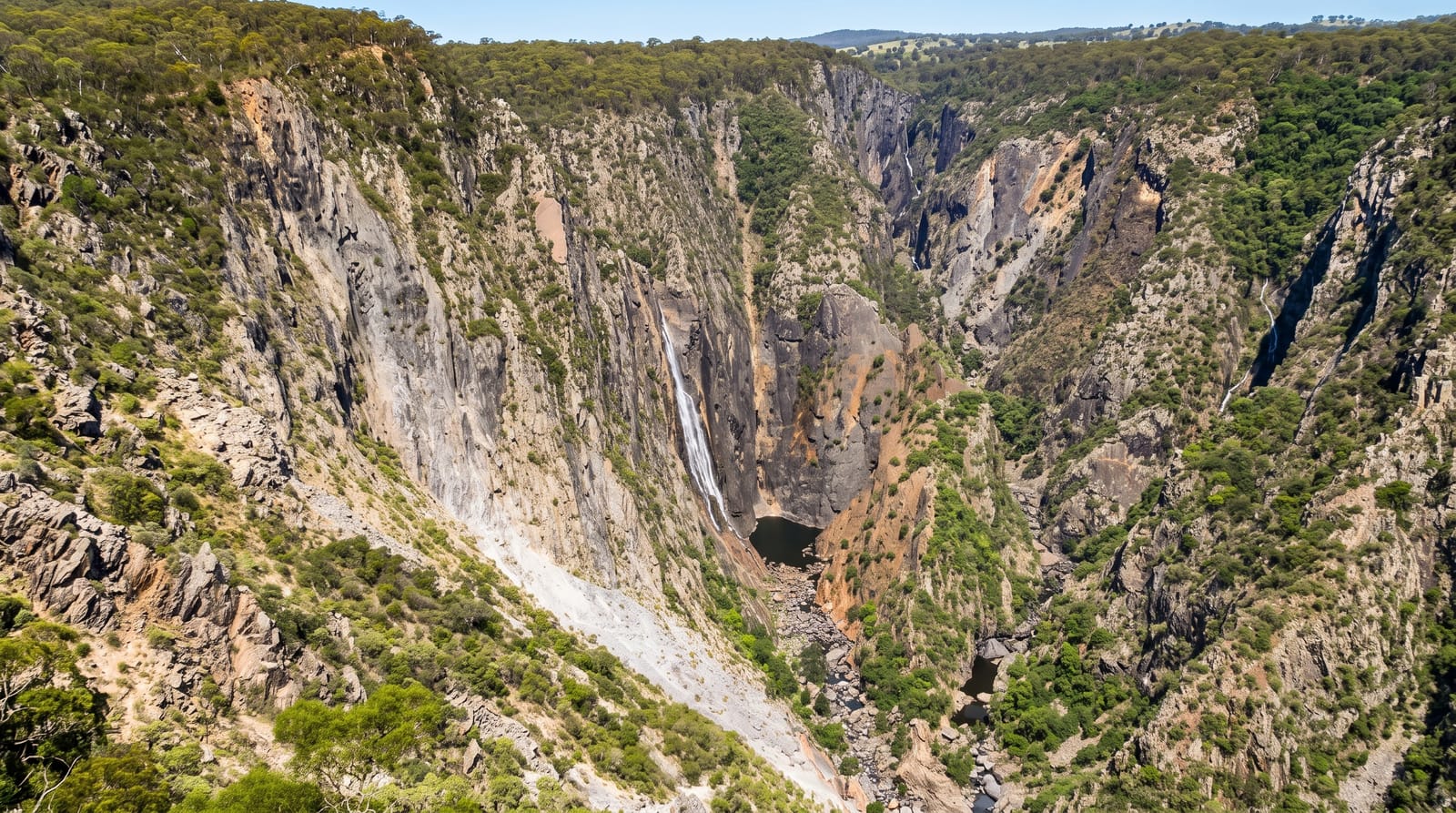 Wollomombi Falls