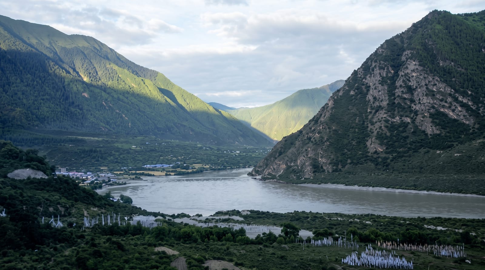 Yarlung Tsangpo Grand Canyon
