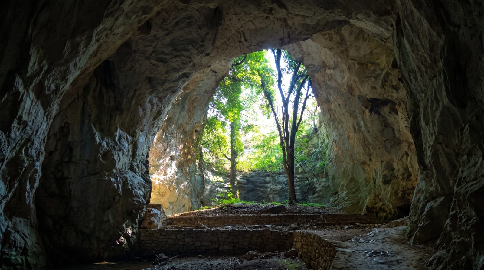Aggitis Cave