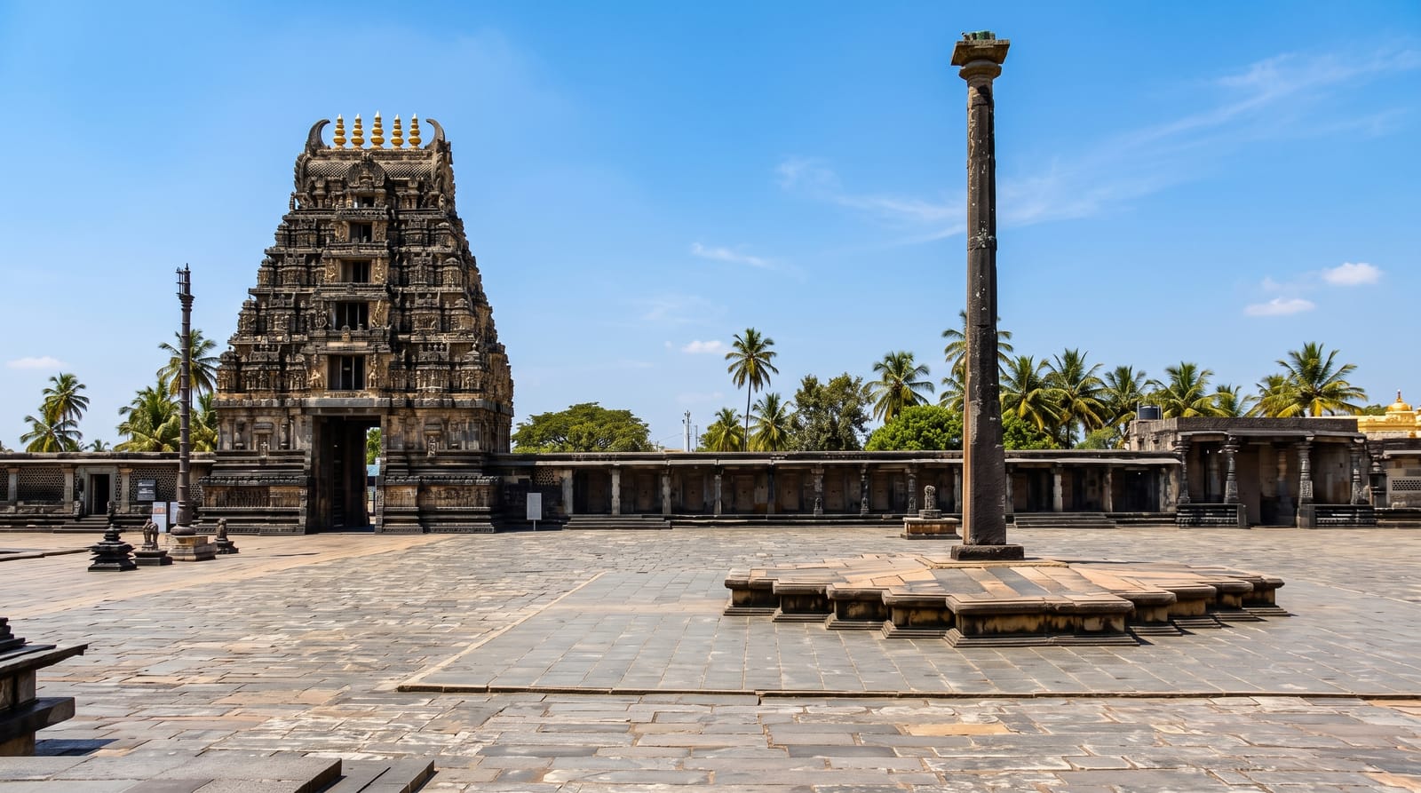 The Hoysala Temples of Belur and Halebidu