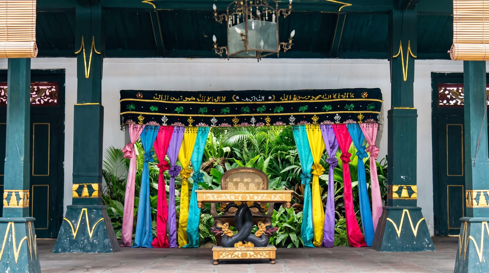 The Kratons of Cirebon