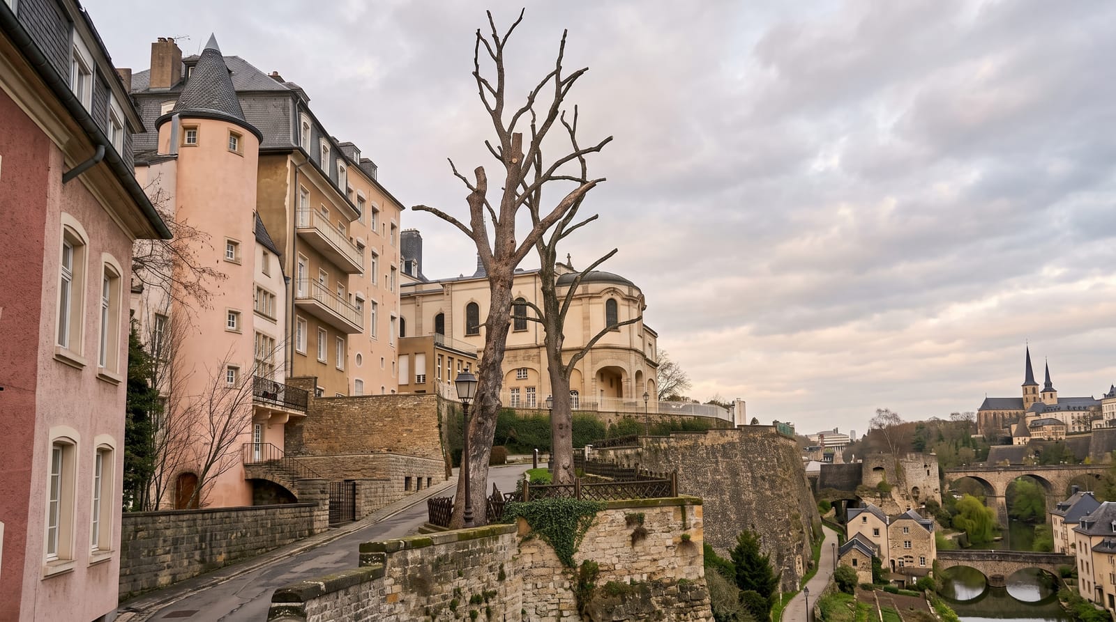 Chemin de la Corniche