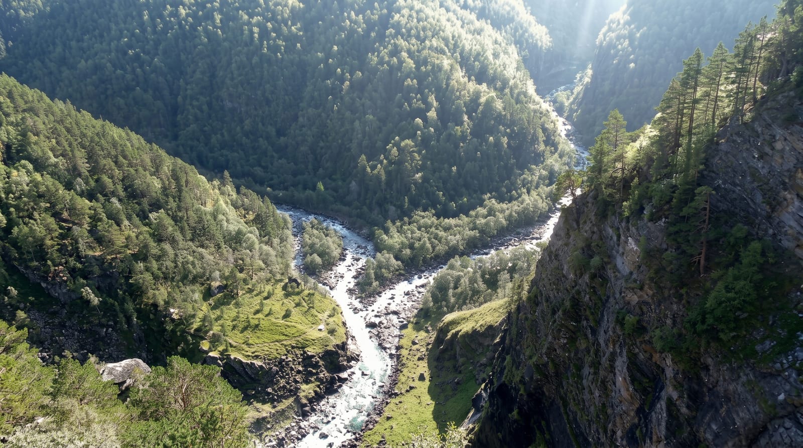 Amotan Gorge