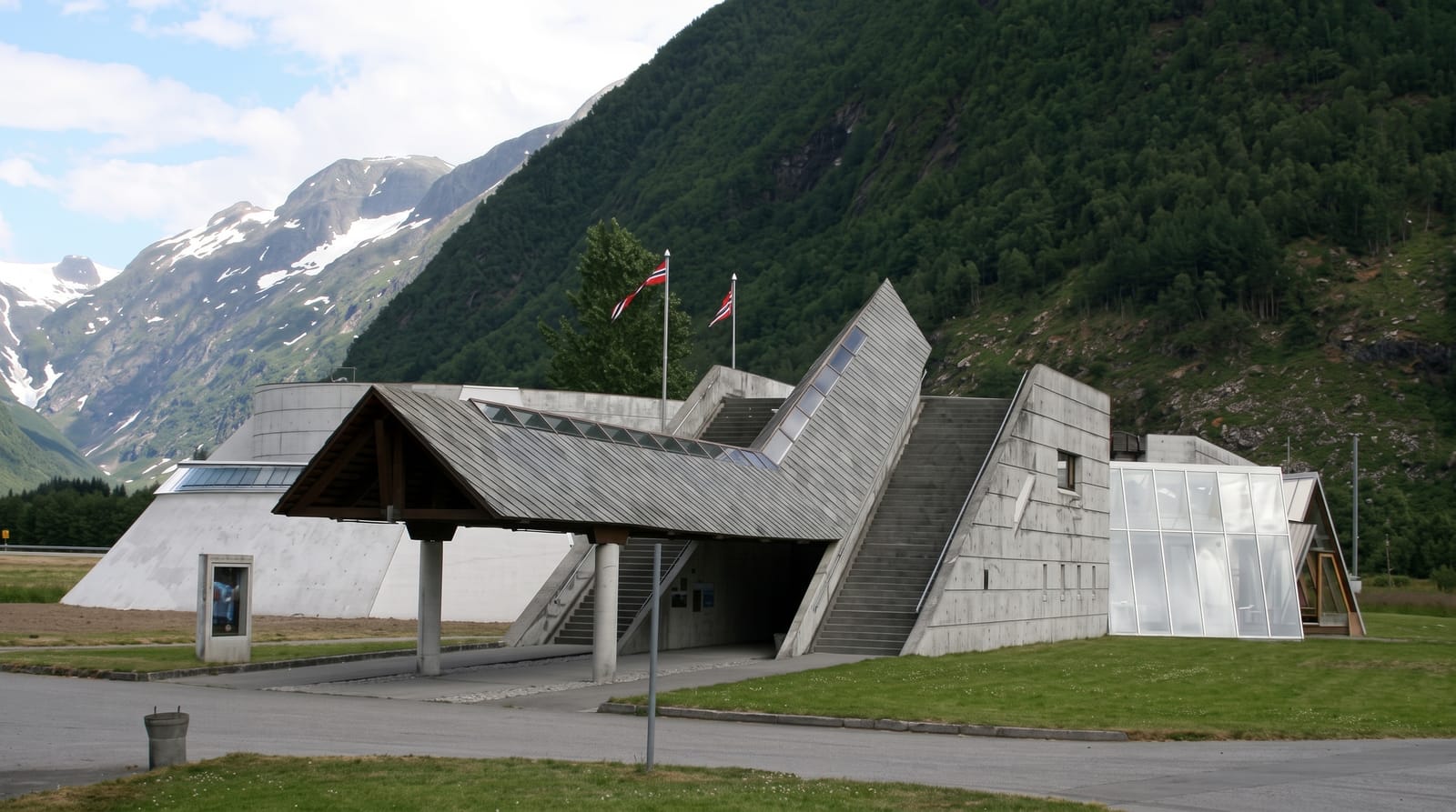 Norwegian Glacier Museum