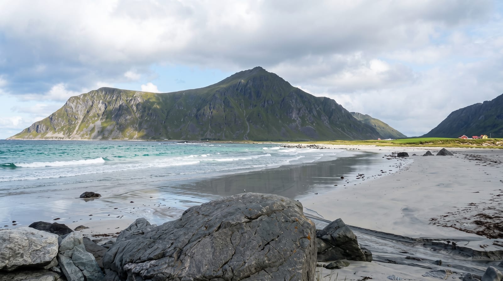 Skagsanden Beach