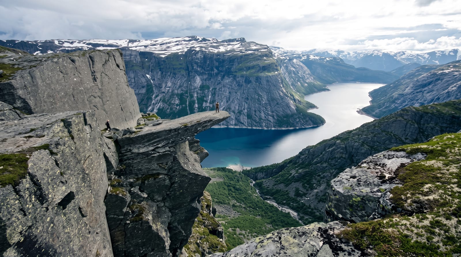 Trolltunga