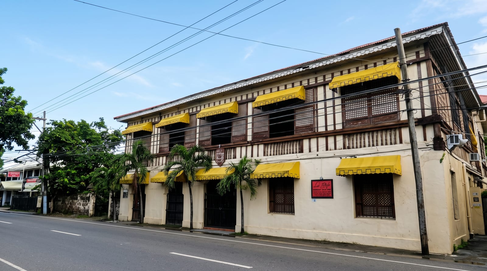 Camiña Balay nga Bato
