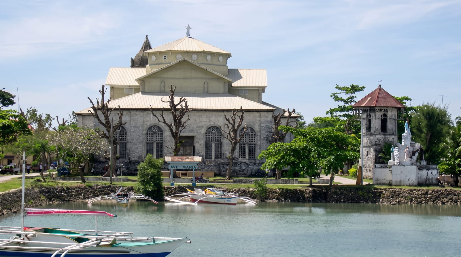 Dauis Church