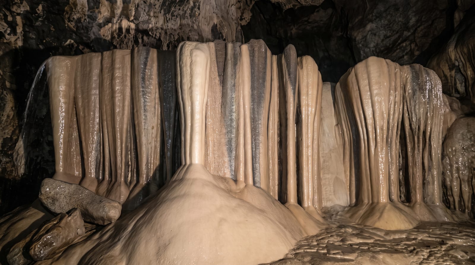 Sumaguing Cave