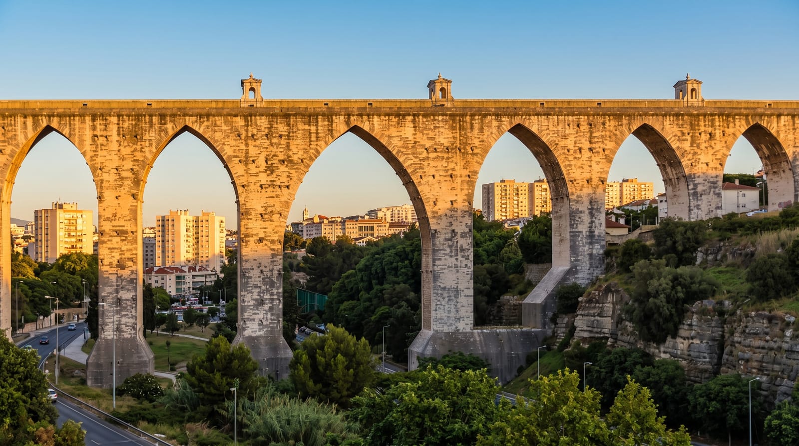 Aguas Livres Aqueduct