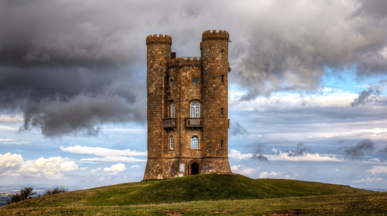 Broadway Tower