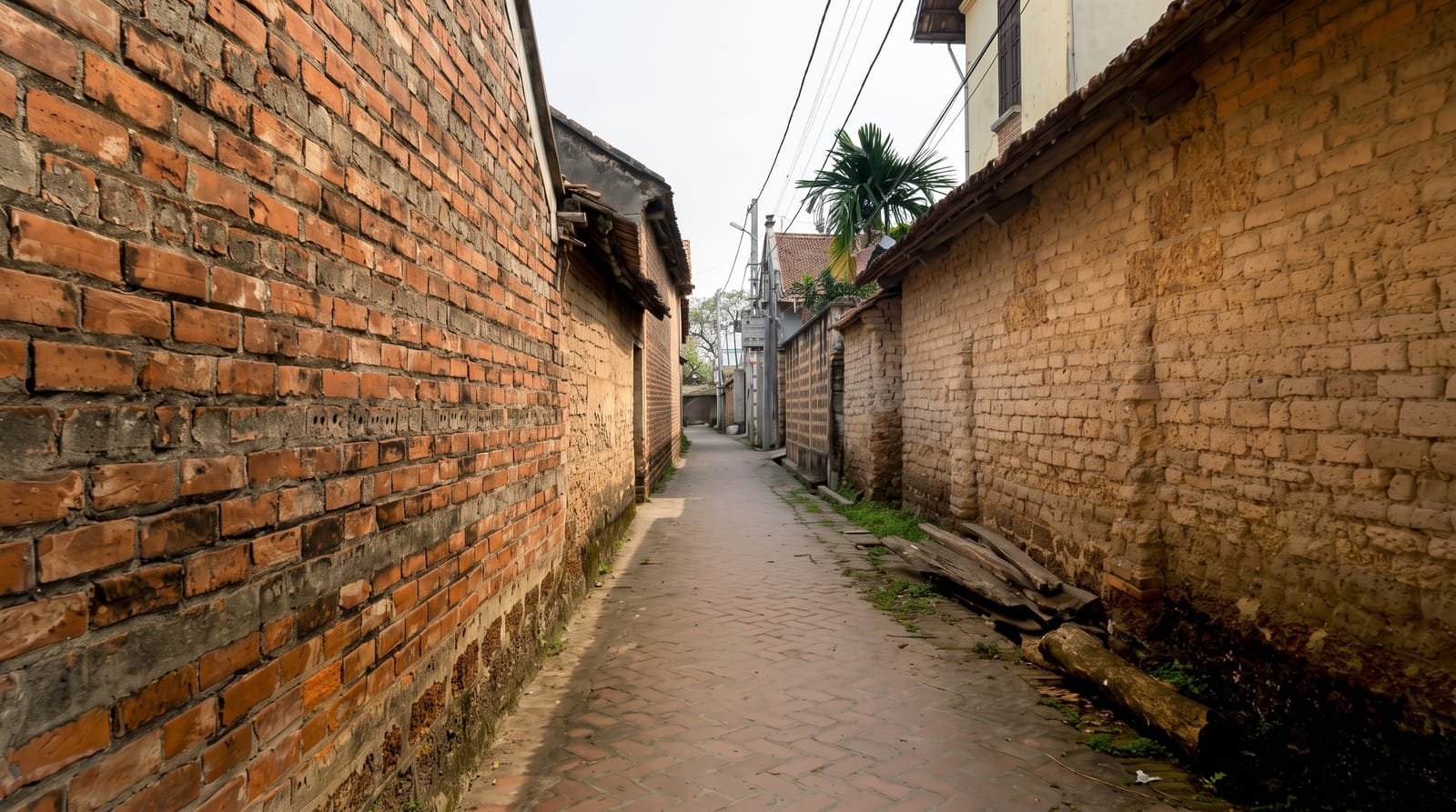 Duong Lam Ancient Village
