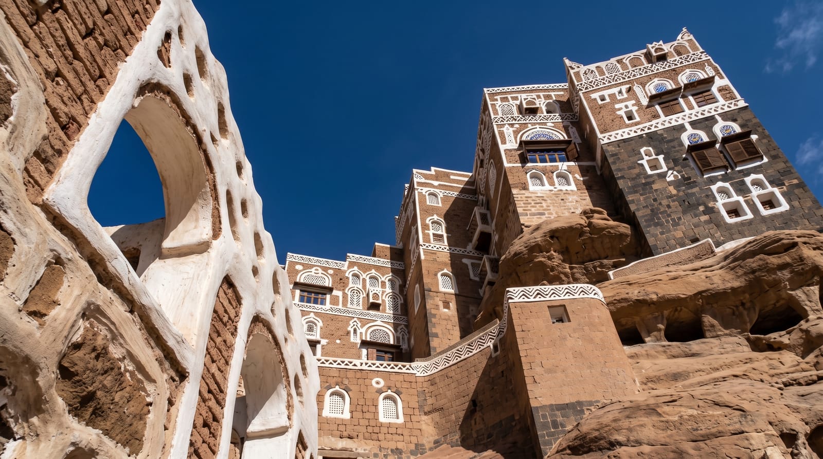 Dar al-Hajar